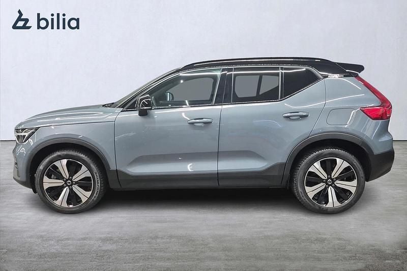 Begagnad Volvo XC40 Core 175 kW (238 HK) 2022 Grå SUV