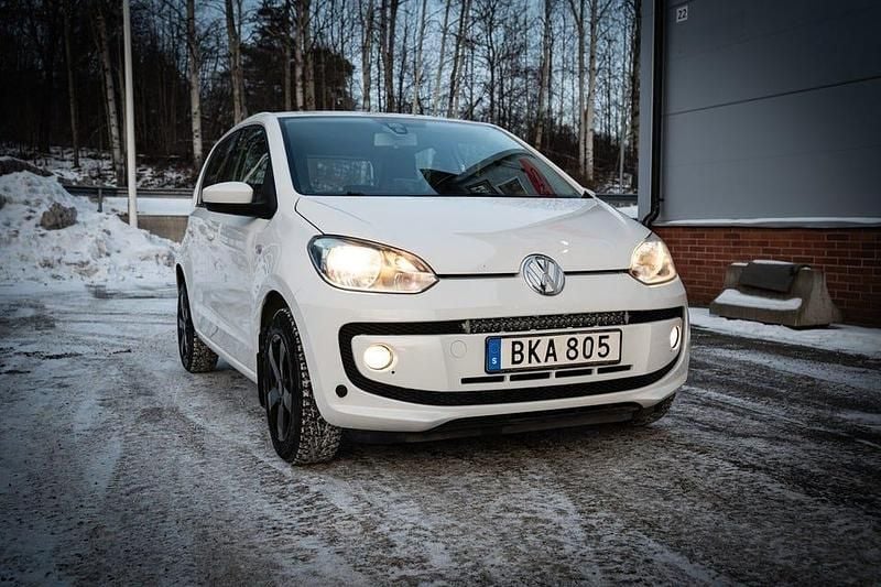 Begagnad VW up! high up! 75 HK (55 kW) 2014 Vit Halvkombi