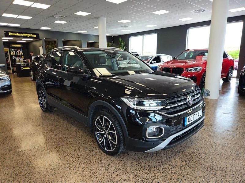 Svart Begagnad 2019 VW T-Cross GT SUV | 209 900 kr (Marknadspris) - Bild 1/4