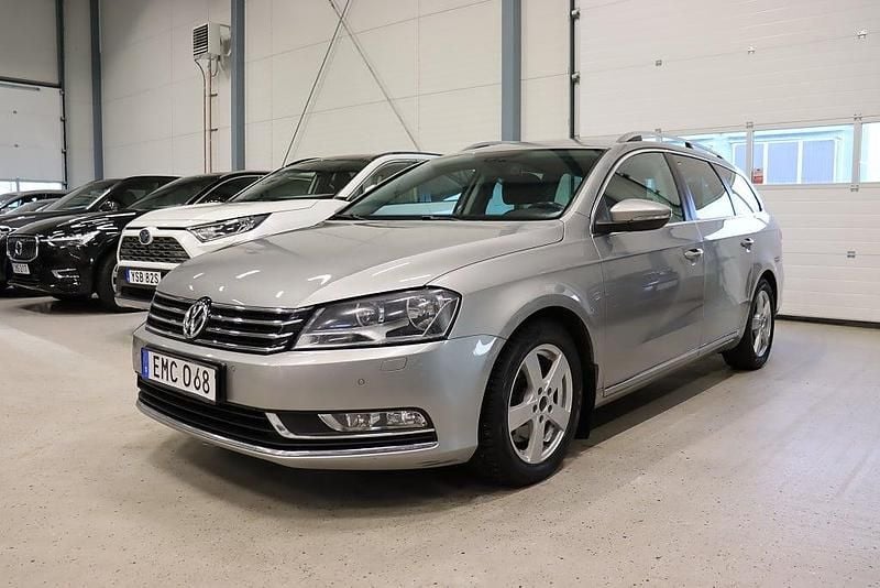 Silver Begagnad 2014 VW Passat GT Kombi | 139 800 kr (Bra pris) - Bild 1/4
