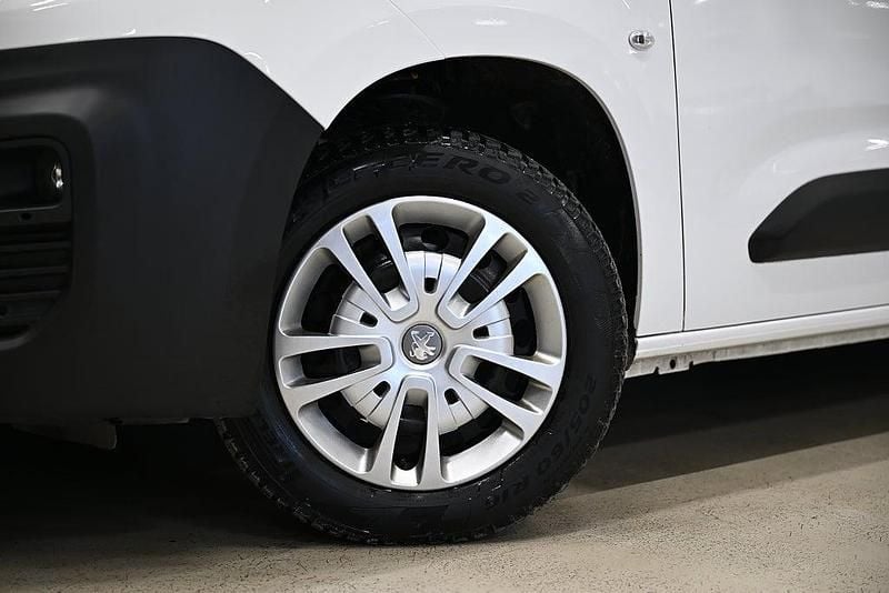 Begagnad Peugeot Partner 131 HK (96 kW) 2021 Vit Minibuss