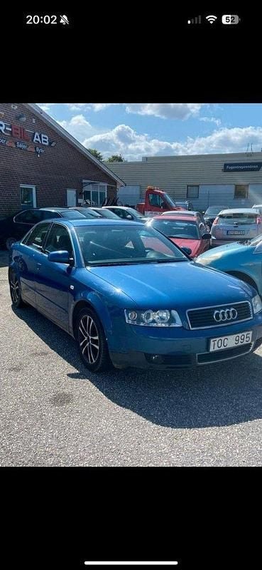 Blå Begagnad 2003 Audi A4 Sport Sedan | 25 000 kr (Marknadspris) - Bild 1/2