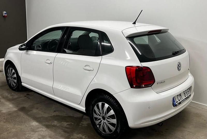 Begagnad VW Polo 86 HK (63 kW) 2011 Vit Halvkombi