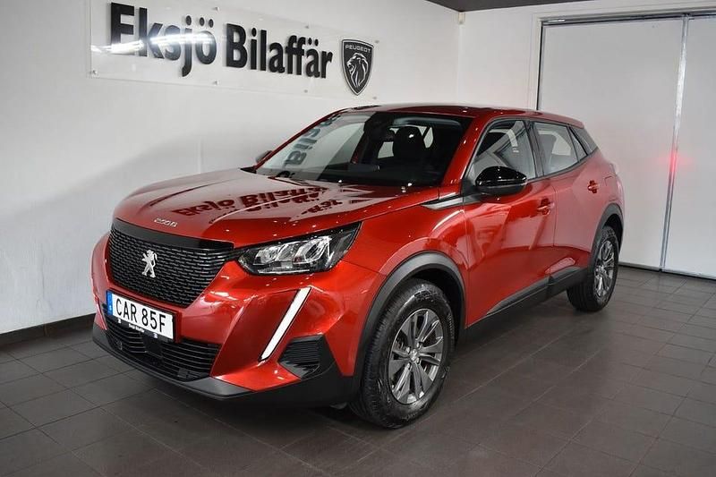 Röd Begagnad 2022 Peugeot 2008 Active SUV | 189 500 kr (Marknadspris) - Bild 1/4