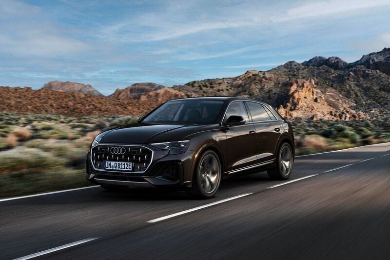 Ny 2024 Audi Q8 S-Line SUV | 1 035 700 kr - Bild 1/4