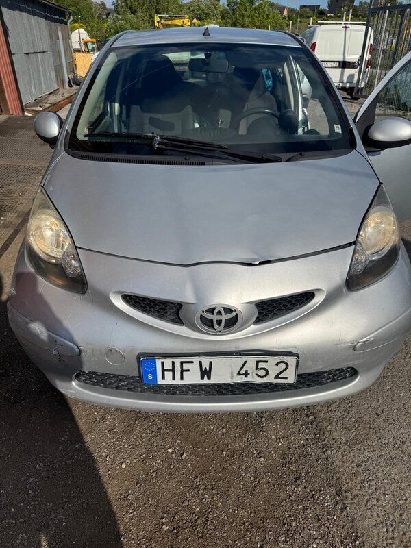 Silver Begagnad 2008 Toyota Aygo Halvkombi | 17 500 kr (Bra pris) - Bild 1/4