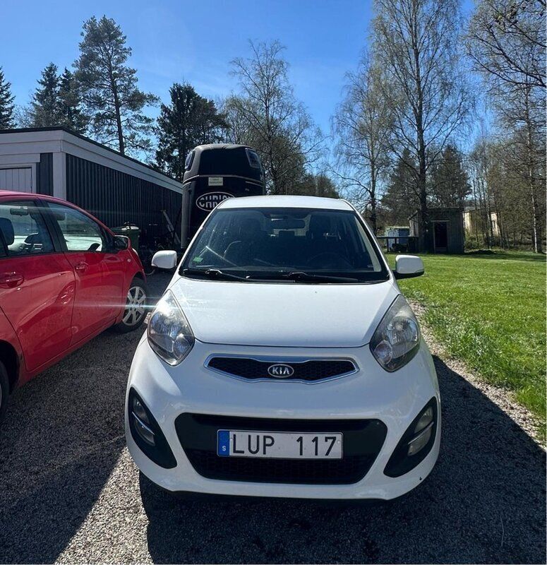 Vit Begagnad 2012 Kia Picanto Comfort Halvkombi | 43 000 kr (Marknadspris) - Bild 1/4