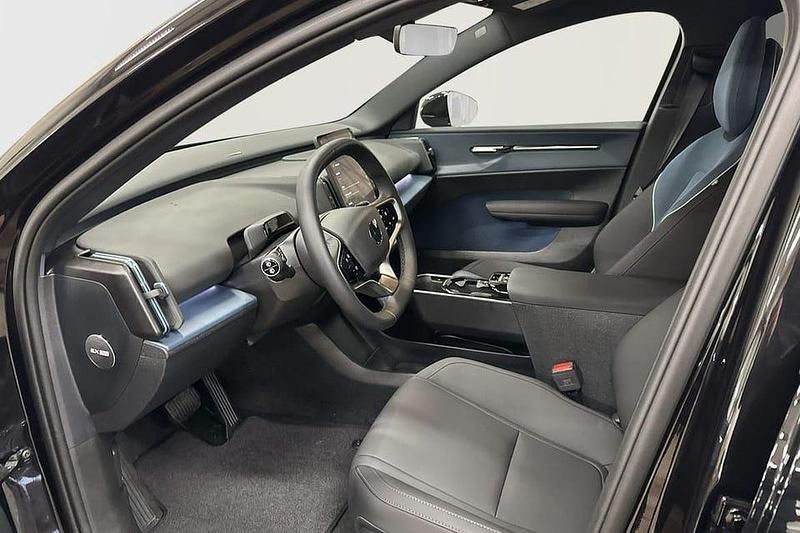 Begagnad Volvo EX30 Plus 202 kW (275 HK) 2025 Svart SUV