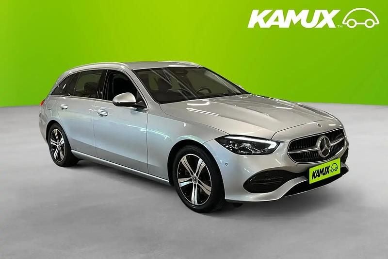 Silver/grå Begagnad 2024 Mercedes C220 Avantgarde Kombi | 429 900 kr (Superpris) - Bild 1/4