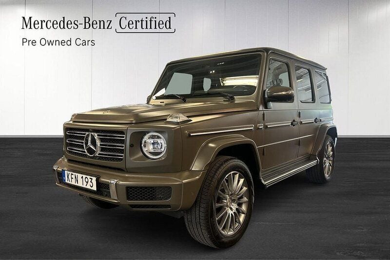 Mörkgrön Begagnad 2021 Mercedes G400 AMG SUV | 1 499 000 kr - Bild 1/4