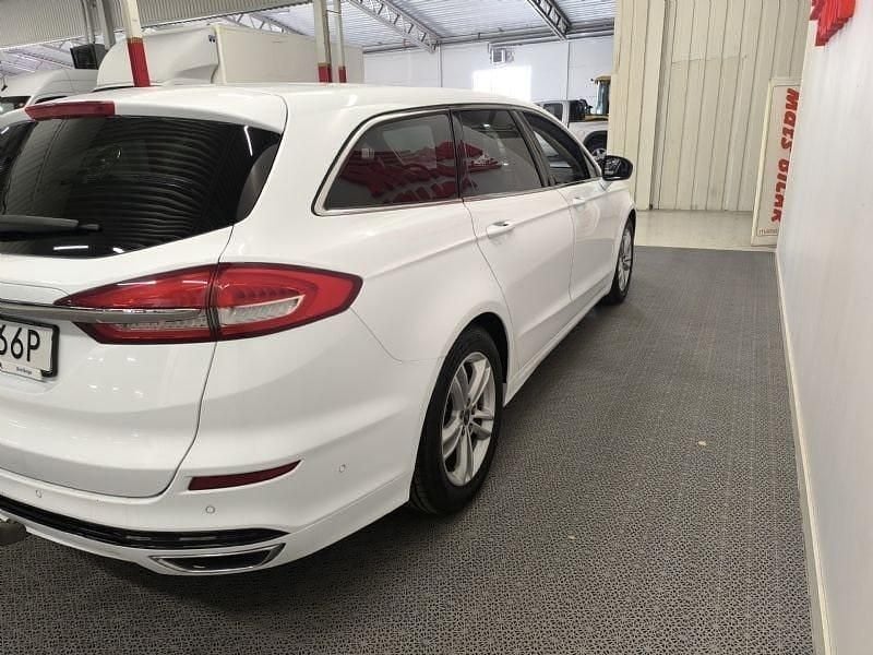 Begagnad Ford Mondeo Titanium 191 HK (140 kW) 2019 Vit Kombi