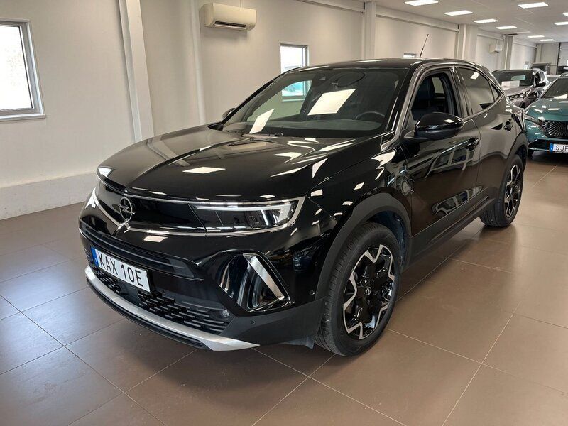 Svart Begagnad 2023 Opel Mokka GS Line SUV | 219 000 kr (Marknadspris) - Bild 1/4