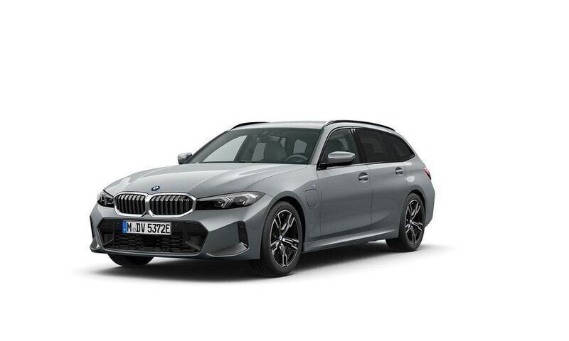 Black sapphire metallic Ny 2024 BMW 330e Efficient Dynamics Kombi | 619 500 kr - Bild 1/4
