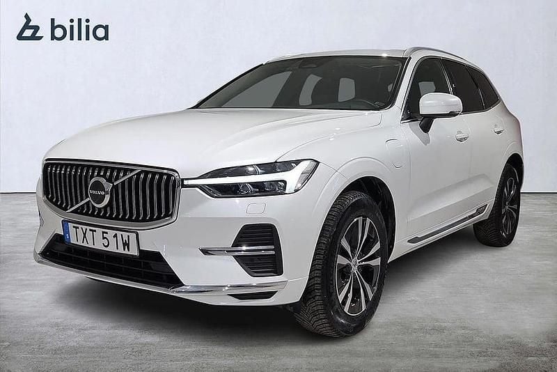 Vit Begagnad 2022 Volvo XC60 Core SUV | 439 000 kr (Superpris) - Bild 1/3