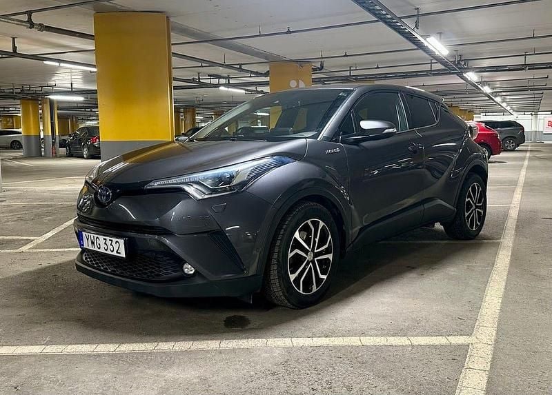 Begagnad Toyota C-HR 122 HK (89 kW) 2017 SUV