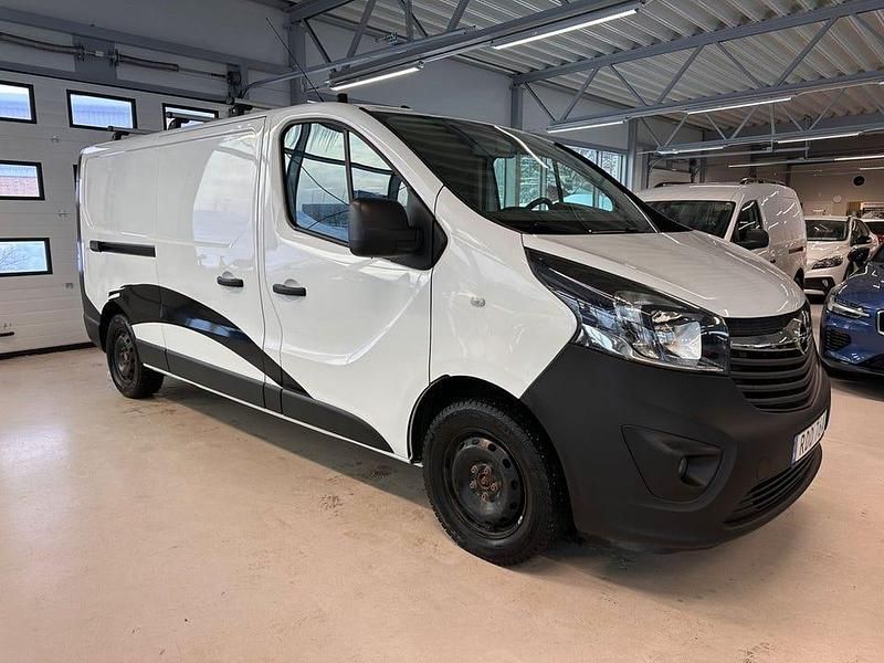 Begagnad Opel Vivaro 126 HK (92 kW) 2018 Vit Minibuss