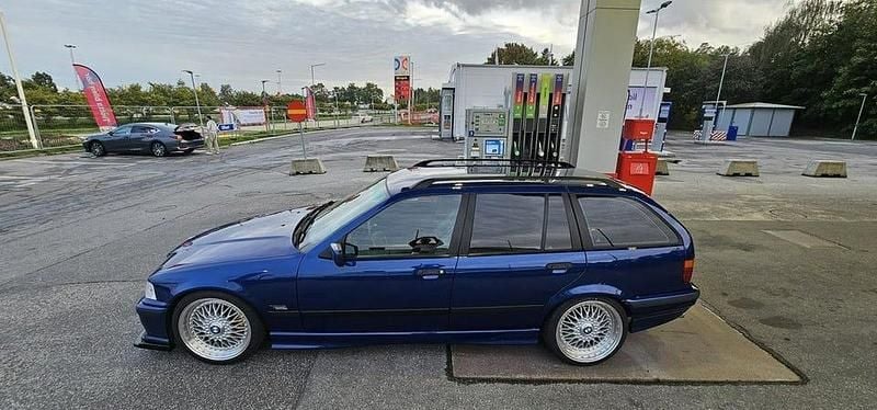 Begagnad BMW 328 193 HK (141 kW) 1995 Kombi