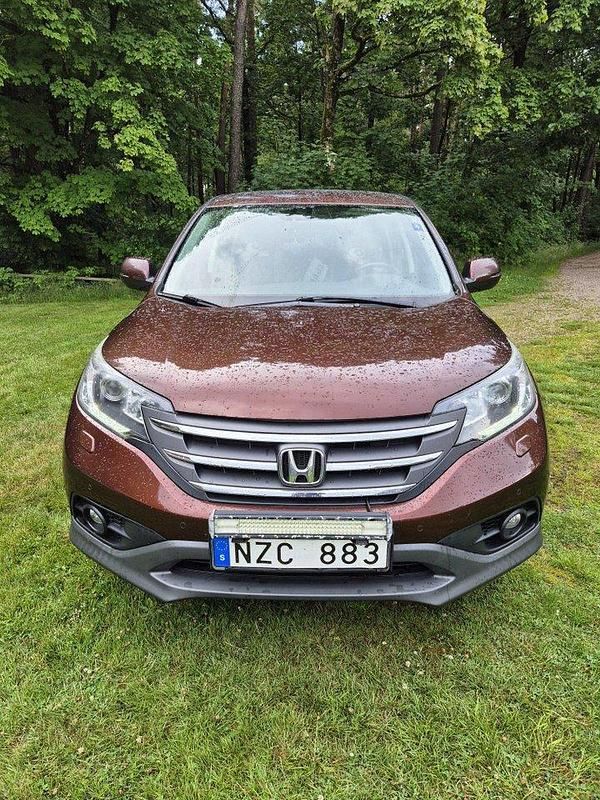 Brun Begagnad 2013 Honda CR-V SUV | 115 000 kr (Lite dyr) - Bild 1/4