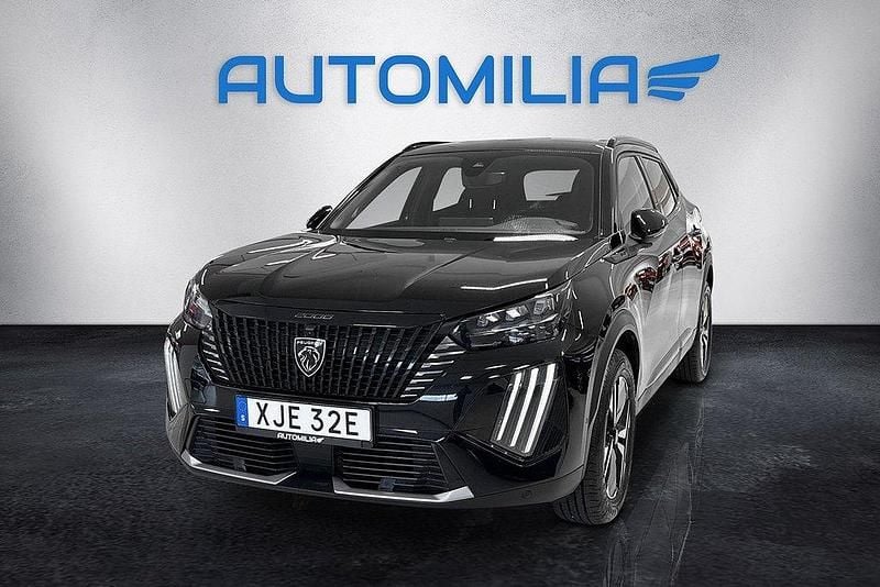 Svart Begagnad 2024 Peugeot 2008 GT SUV | 244 900 kr (Marknadspris) - Bild 1/4