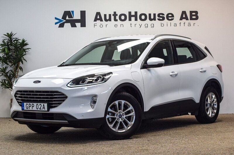 Vit Begagnad 2022 Ford Kuga SUV | 219 000 kr (Superpris) - Bild 1/4