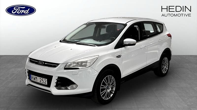 Begagnad Ford Kuga Titanium 150 HK (110 kW) 2013 Vit SUV