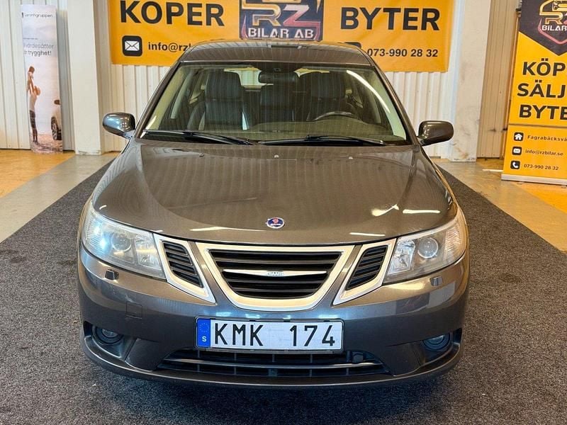 Grå Begagnad 2008 Saab 9-3 Vector Kombi | 53 900 kr (Marknadspris) - Bild 1/4