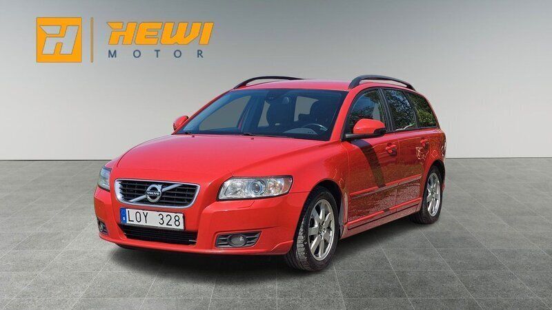 Röd Begagnad 2011 Volvo V50 Momentum Kombi | 39 900 kr (Bra pris) - Bild 1/4