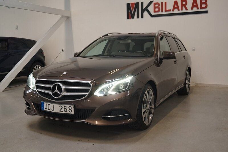 Ljusbrun Begagnad 2013 Mercedes E300 Kombi | 184 900 kr - Bild 1/4