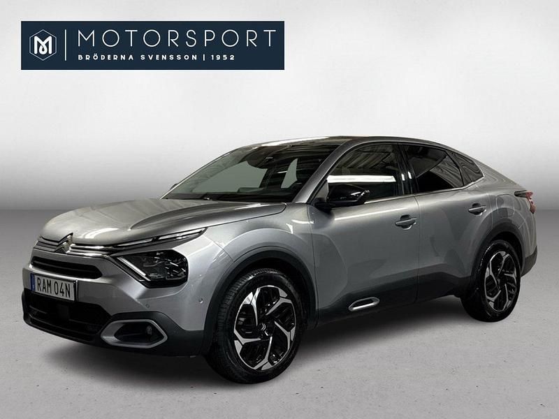 Grå Begagnad 2023 Citroën C4 Sedan | 239 900 kr (Marknadspris) - Bild 1/3