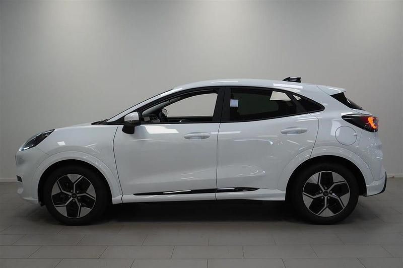Ny Ford Puma Gen-E 124 kW (169 HK) 2025 Vit (frozen white solid) SUV