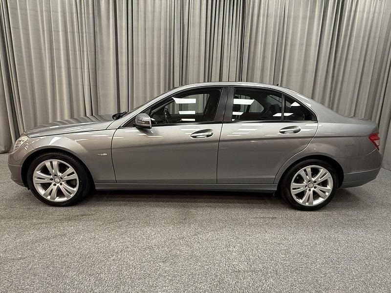Begagnad Mercedes C180 Avantgarde 156 HK (114 kW) 2010 Grå Sedan