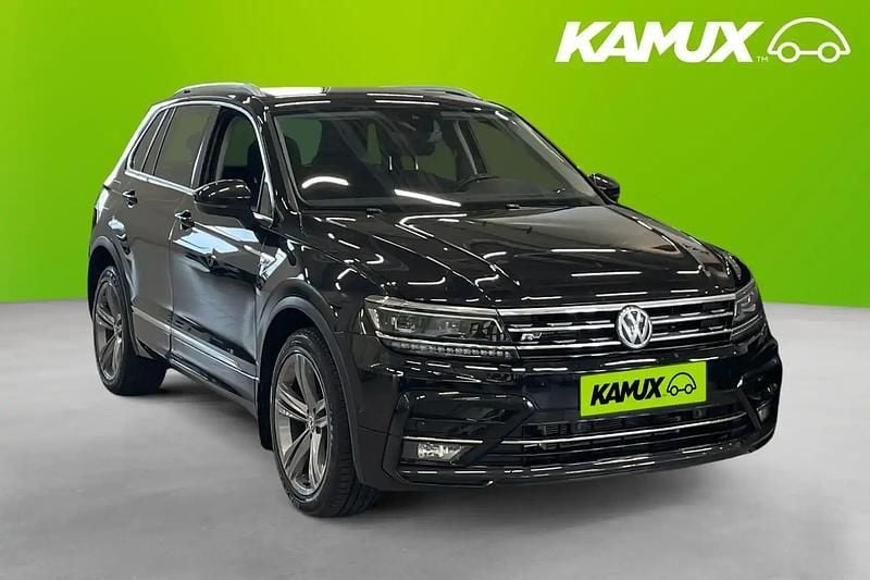 Svart Begagnad 2019 VW Tiguan R-line SUV | 298 700 kr (Marknadspris) - Bild 1/4