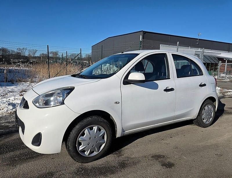 Begagnad Nissan Micra 80 HK (58 kW) 2014 Vit Halvkombi