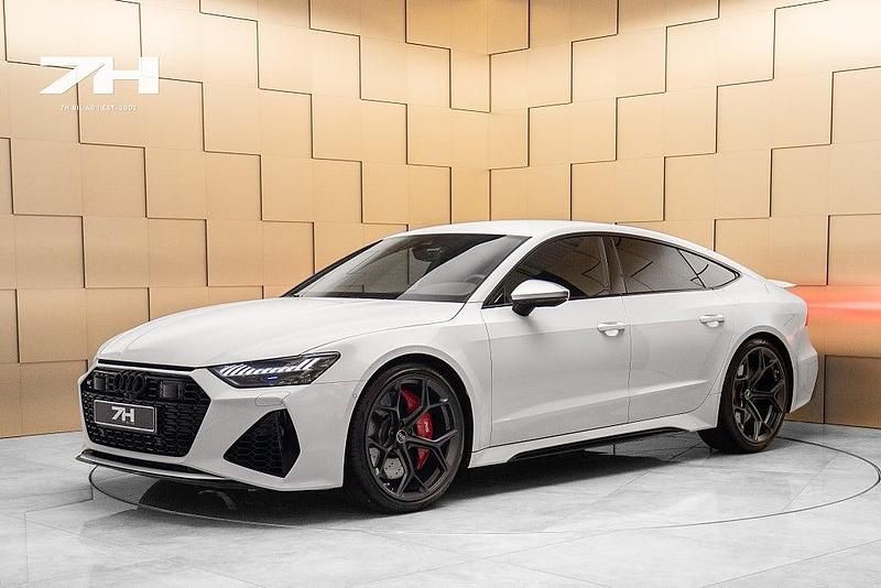 Vit Begagnad 2021 Audi RS7 Halvkombi | 1 049 900 kr (Dyr) - Bild 1/4