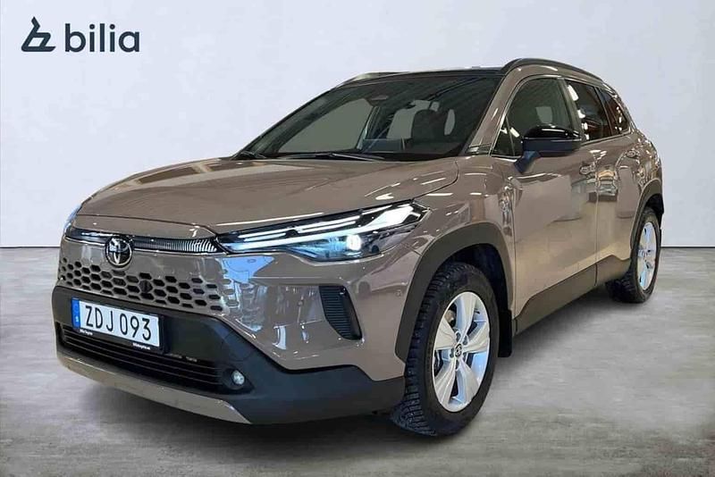 Begagnad Toyota Corolla Cross 2025 Brun SUV