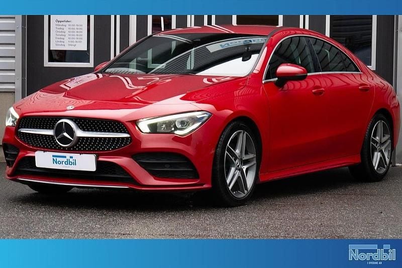Röd Begagnad 2019 Mercedes CLA180 AMG Sedan | 269 800 kr (Marknadspris) - Bild 1/4