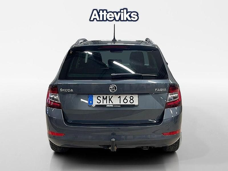 Begagnad Skoda Fabia 112 HK (82 kW) 2018 Mörkgrå Kombi