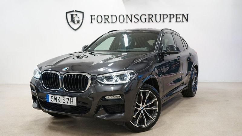 Grå Begagnad 2019 BMW X4 M Sport SUV | 419 800 kr (Bra pris) - Bild 1/4