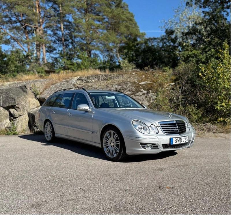 Silver Begagnad 2008 Mercedes E320 Avantgarde Kombi | 55 000 kr (Marknadspris) - Bild 1/4