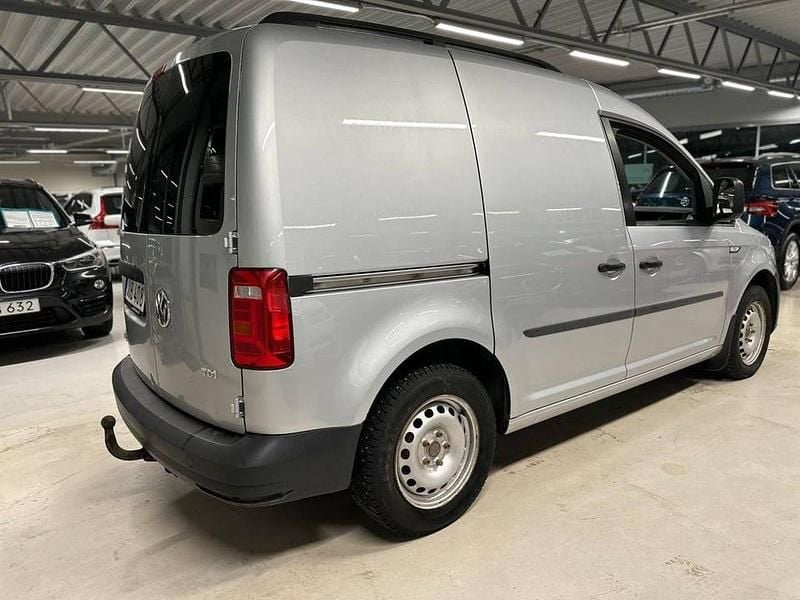 Begagnad VW Caddy 102 HK (75 kW) 2016 Silver Minibuss