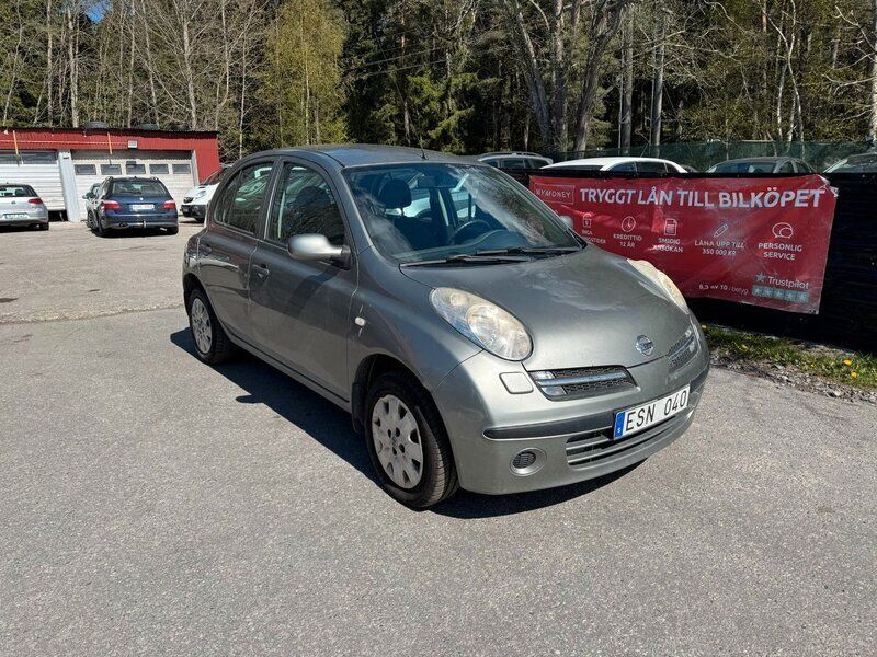 Mörkgrå Begagnad 2007 Nissan Micra Halvkombi | 21 900 kr (Marknadspris) - Bild 1/4
