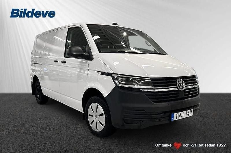 Vit Begagnad 2023 VW T6.1 Van | 379 900 kr (Superpris) - Bild 1/4