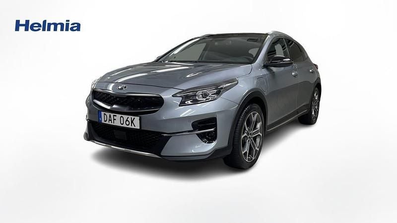 Grå Begagnad 2020 Kia XCeed SUV | 184 900 kr (Marknadspris) - Bild 1/4