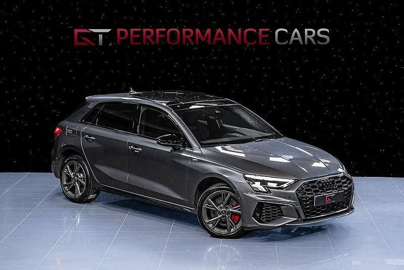 Begagnad Audi A3 Sportback e-tron S-Line 245 HK (180 kW) 2024 Daytona grey Halvkombi