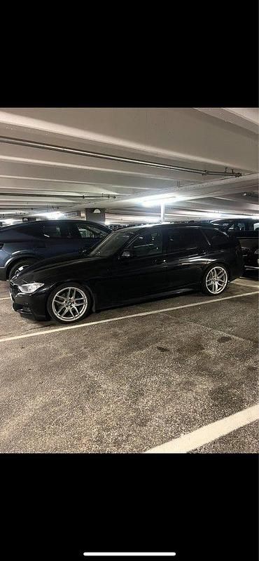 Svart Begagnad 2014 BMW 320 M Sport Kombi | 155 000 kr (Lite dyr) - Bild 1/2