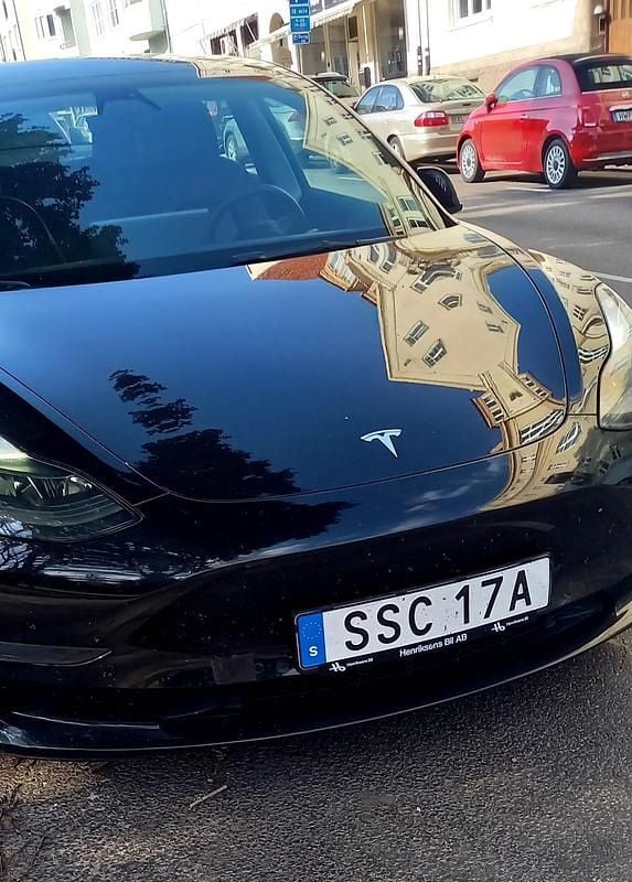 Begagnad Tesla Model 3 Long Range AWD 323 kW (440 HK) 2021 Sedan