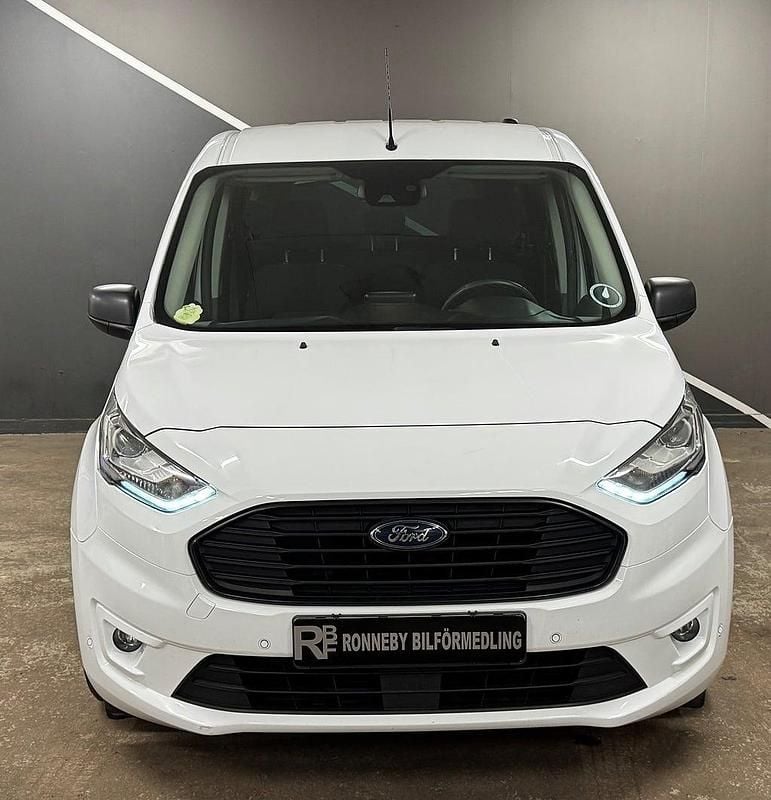 Begagnad Ford Tourneo 120 HK (88 kW) 2018 Vit SUV