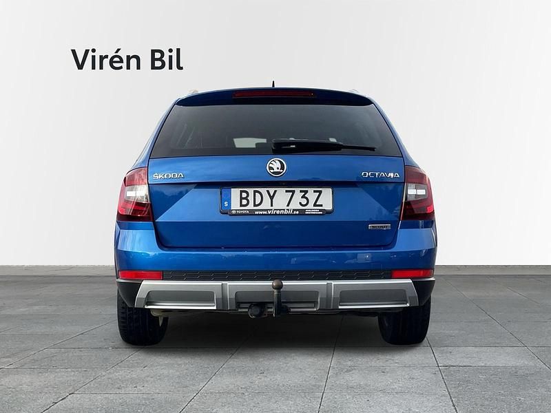Begagnad Skoda Octavia Scout Scout 4x4 186 HK (136 kW) 2019 Blå Kombi