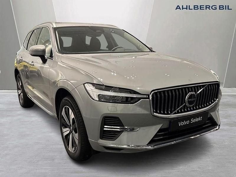 Grå Begagnad 2024 Volvo XC60 Plus SUV | 529 500 kr (Dyr) - Bild 1/3