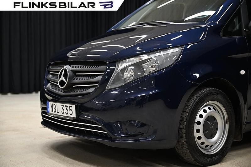 Begagnad Mercedes Vito 136 HK (100 kW) 2016 Blå Van